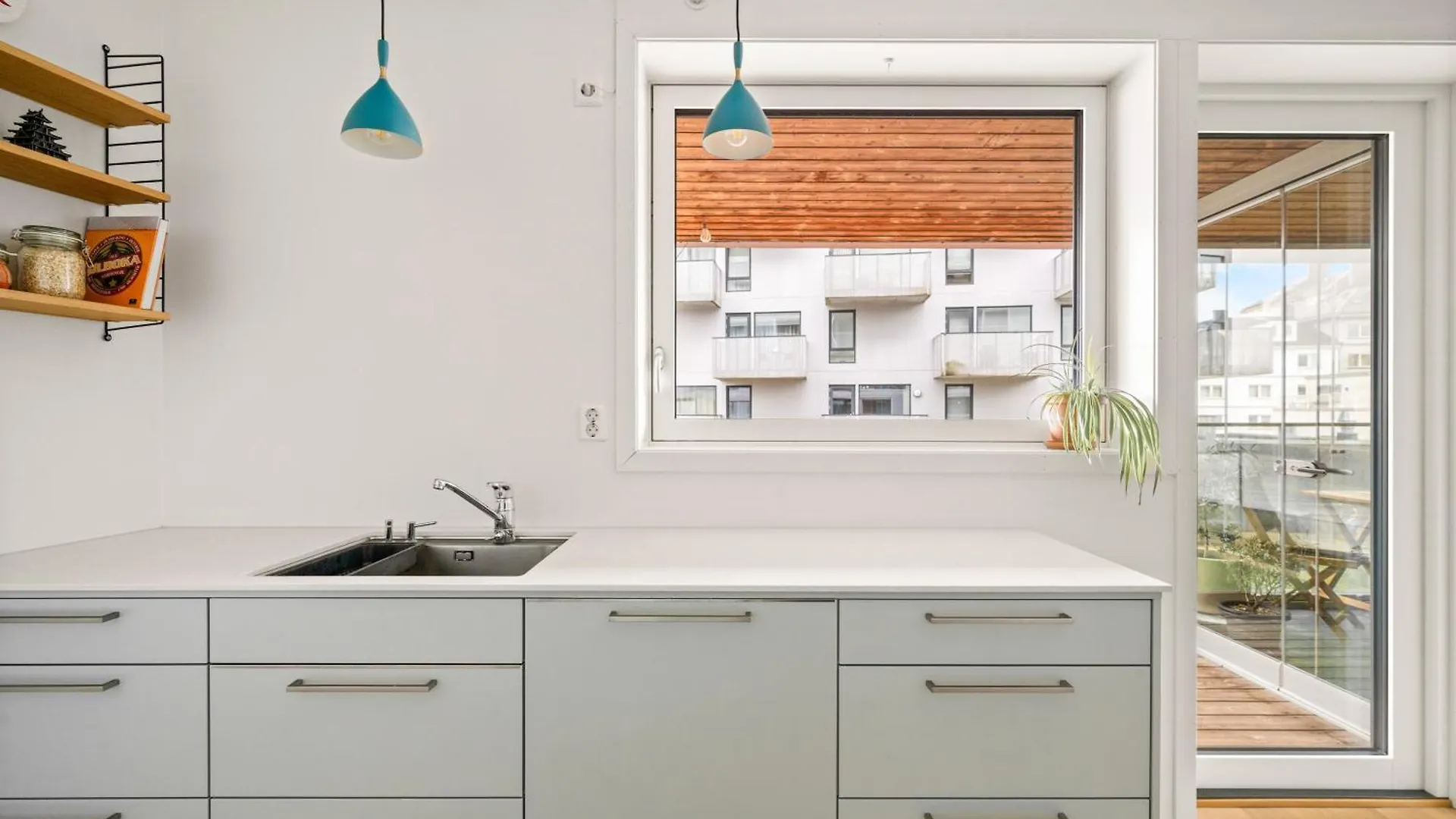 Modern & Spacious City Apartment Bergen