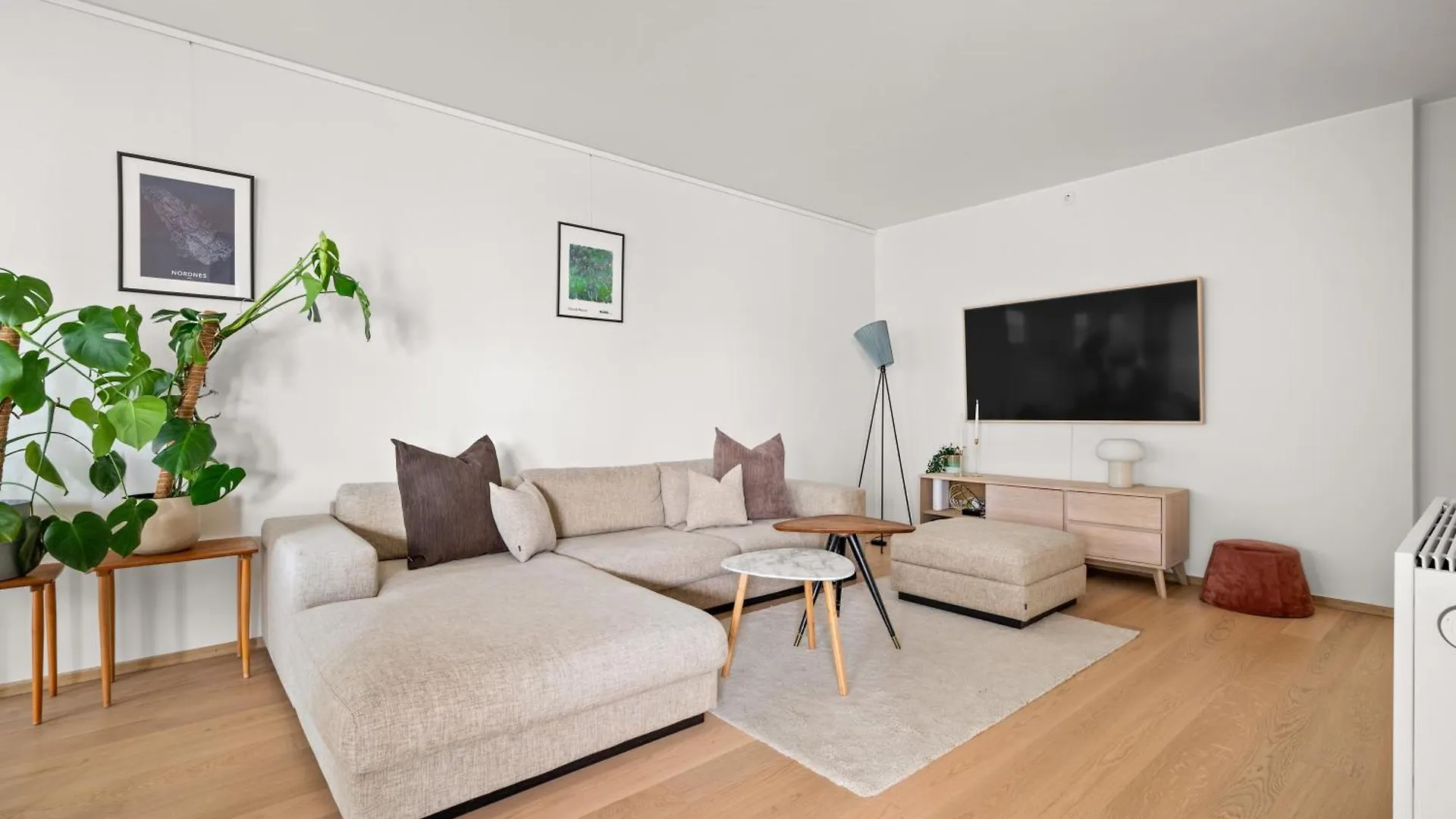 Modern & Spacious City Apartment Bergen